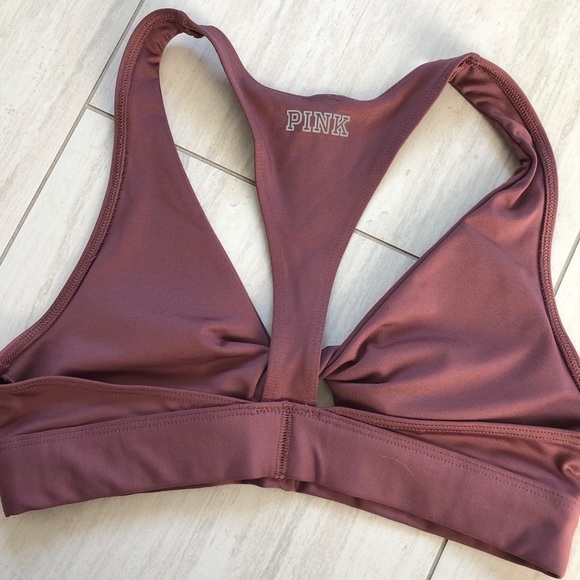 PINK Ultimate Twist Front Sports Bra - Picture 2 of 4